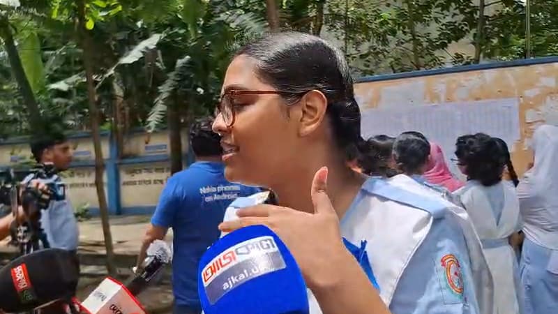 এসএসসি রেজাল্ট: পাশের হার ১৯ বছরের মধ্যে সর্বনিম্ন